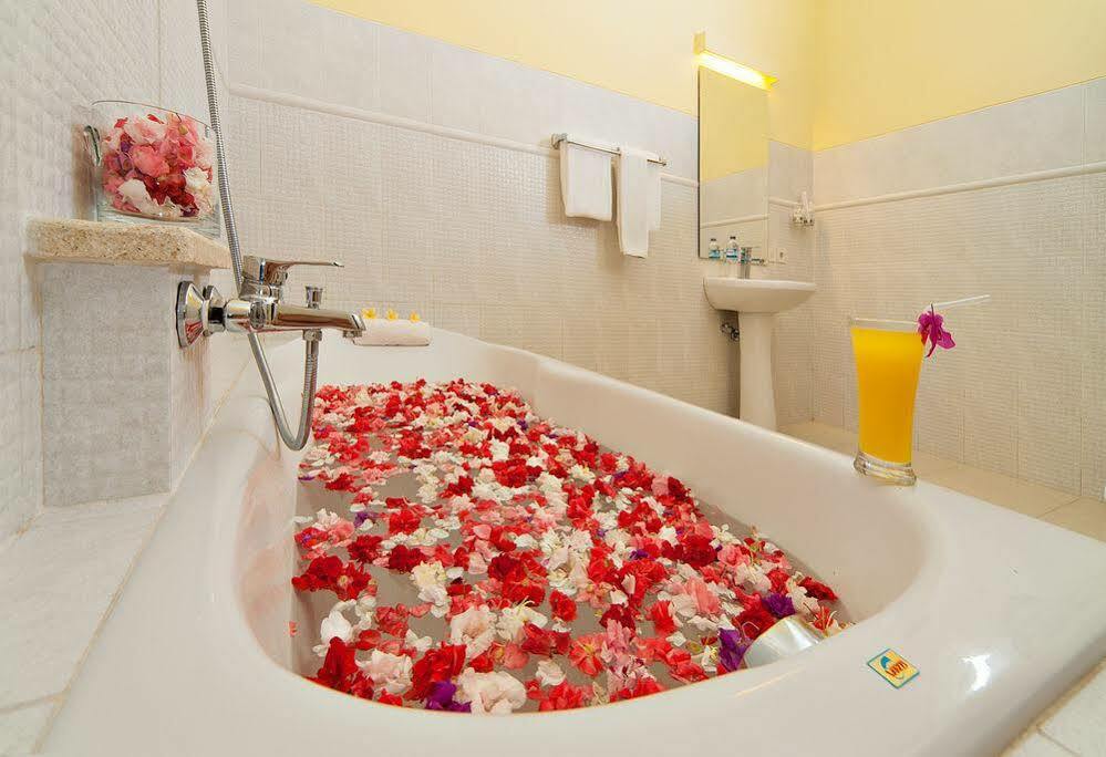 Rossa Garden Hotel Candi Dasa  Bagian luar foto